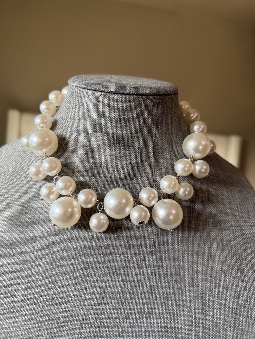 Classic Cluster Faux Pearl Necklace in White